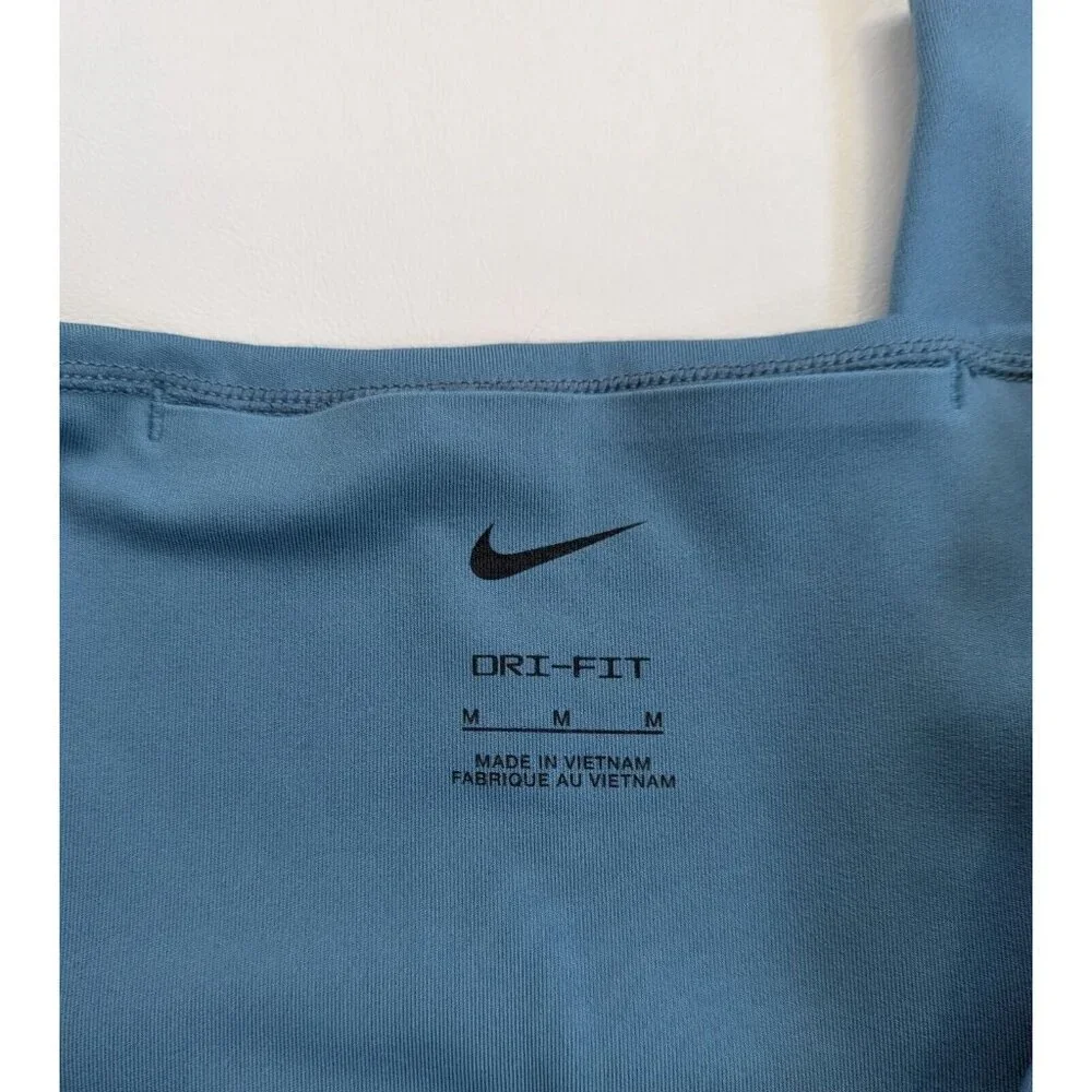 Nike these dri